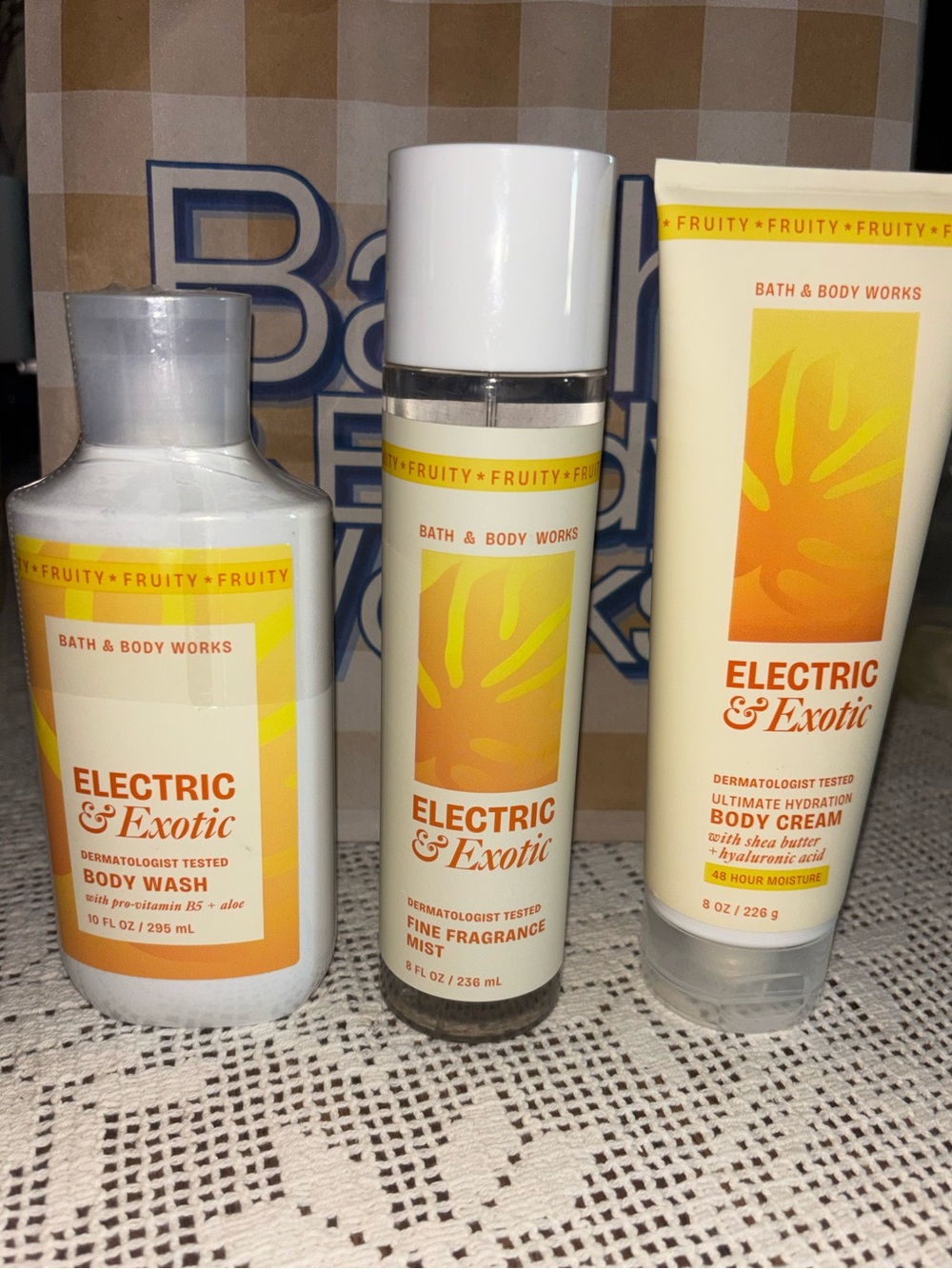 (2026) Bath & Body Works Electric & Exotic Body Wash, Mist & Cream - Yellow